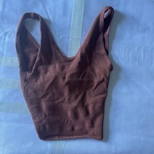 Cropped twist back tank top